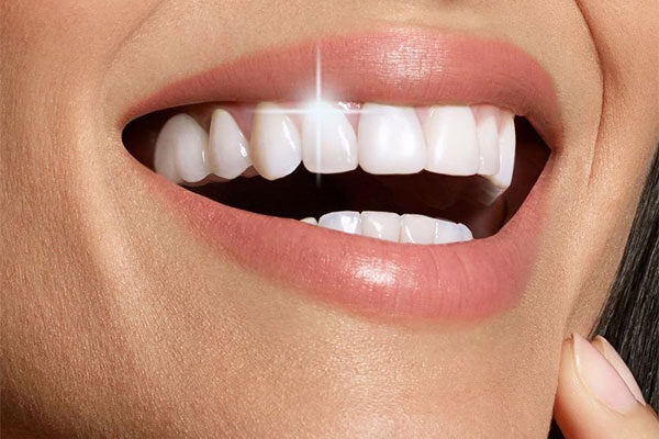Комплексная чистка зубов со скидкой до 50%