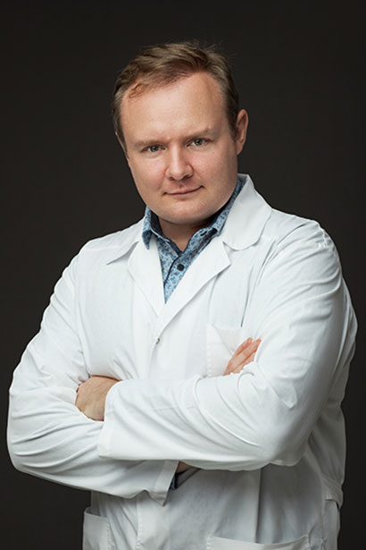 Главный врач сети стоматологических клиник «Смайл Эстетик» Иванов Дмитрий Николаевич